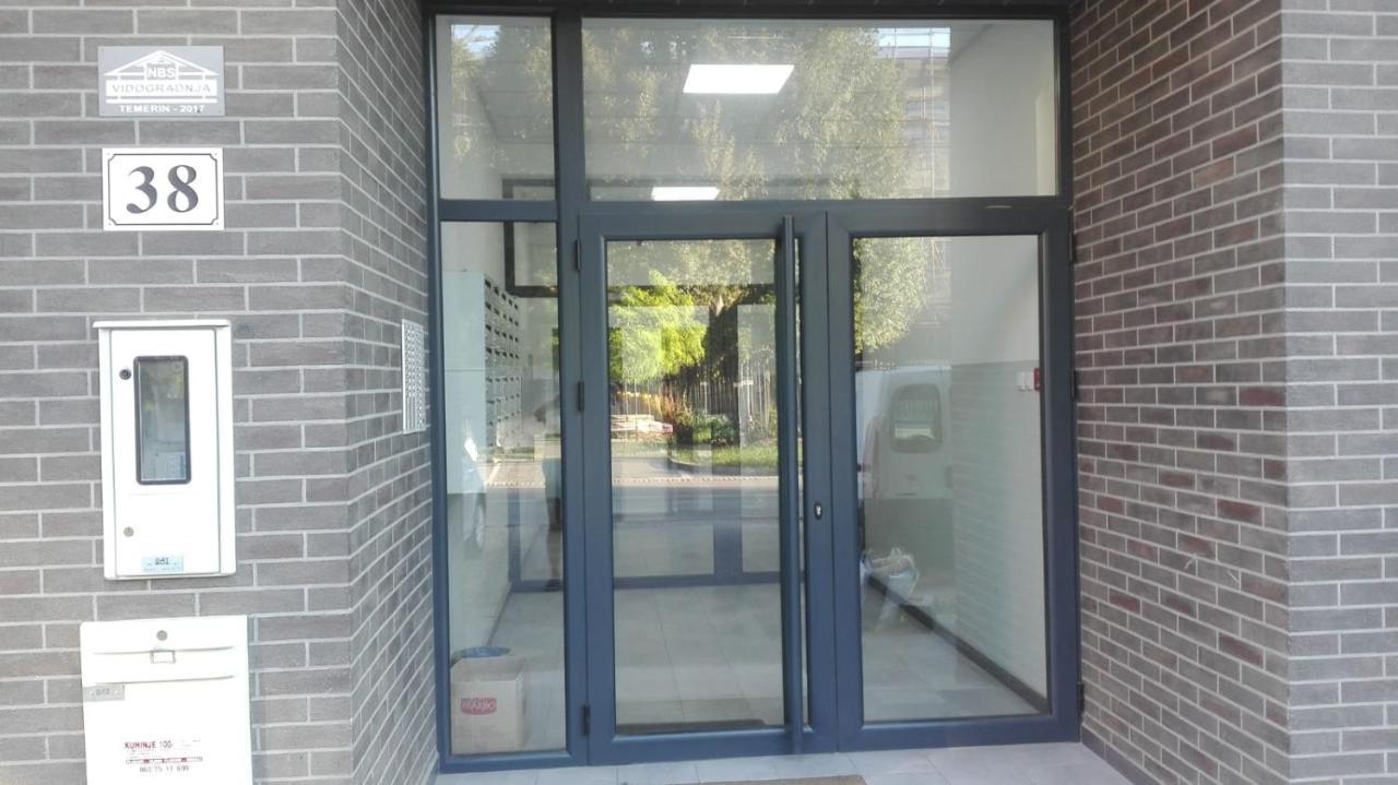 Appartamento Riva,Temerin エクステリア 写真